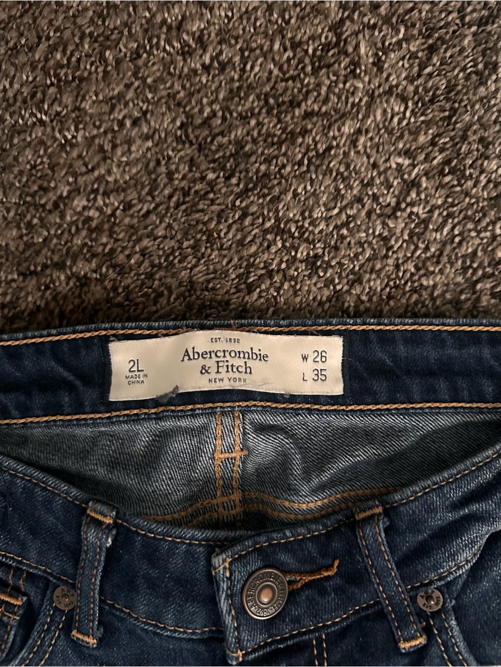 Abercrombie & Fitch Dark Blue Jeans Size 2L 0523 - Picture 2 of 2